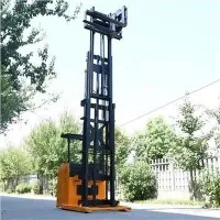 Staplare för att räcka pall