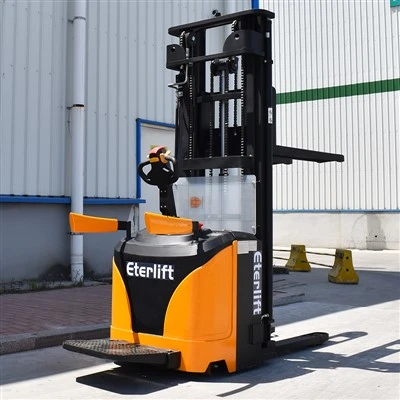 Pallstaplare Gaffeltruck elektrisk